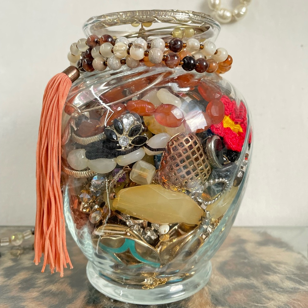 Total 3.11 Lb (Including glass Jar) Jewelry Scraps mixed pcs Mystery Lot 📿